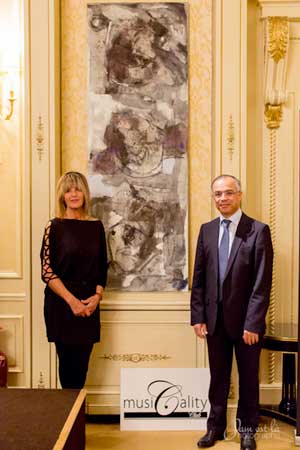 Fatema Binet-Ouakka avec Son Excellence Monsieur l'Ambassadeur du Maroc en France Chakib Benmoussa